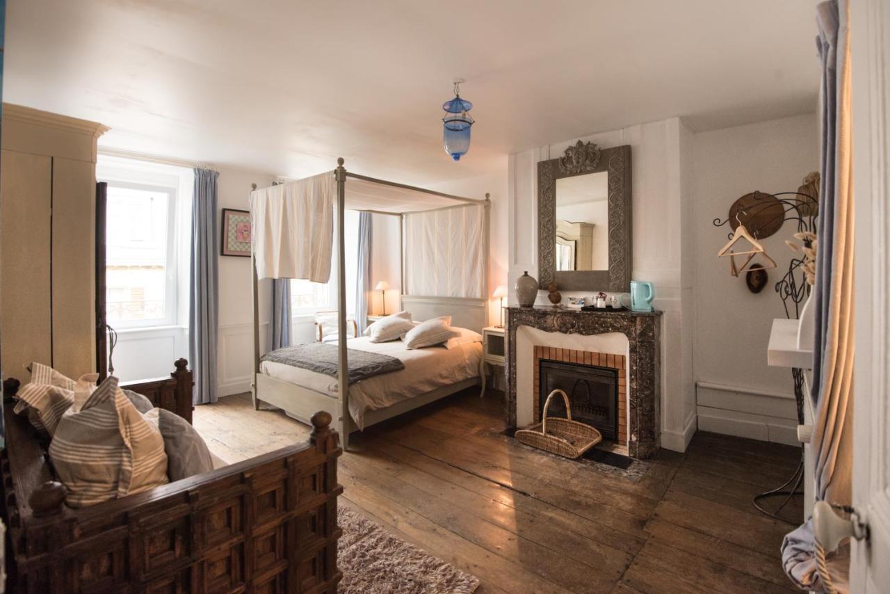 Les Chambres De Lourmel Понтіві Екстер'єр фото